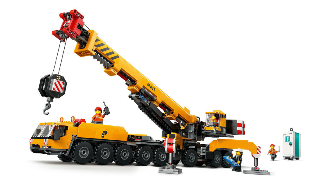 YELLOW MOBILE CONSTRUCTION CRANE