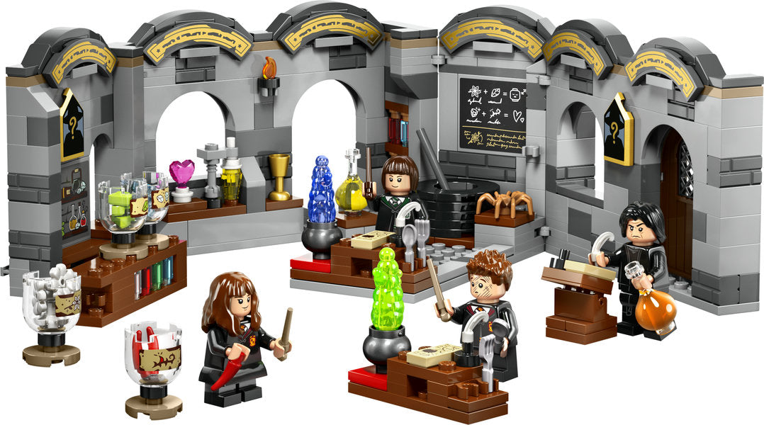 HOGWARTS CASTLE: POTIONS CLASS