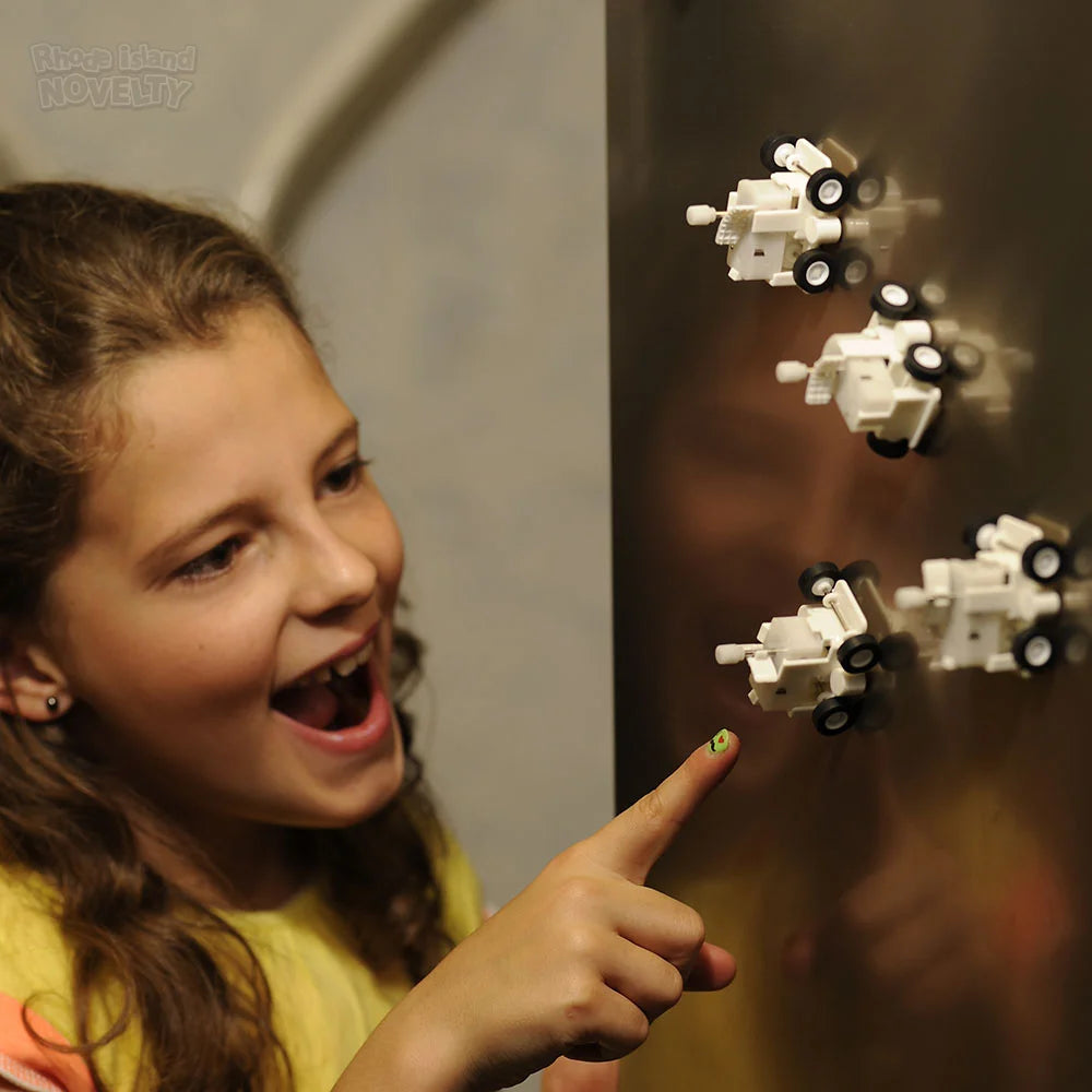 Kidzlabs - Zero-Gravity Fridge Rover