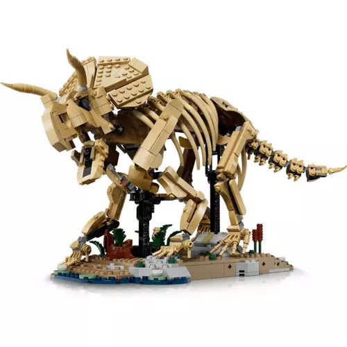 JURASSIC WORLD Dinosaur Fossils Triceratops