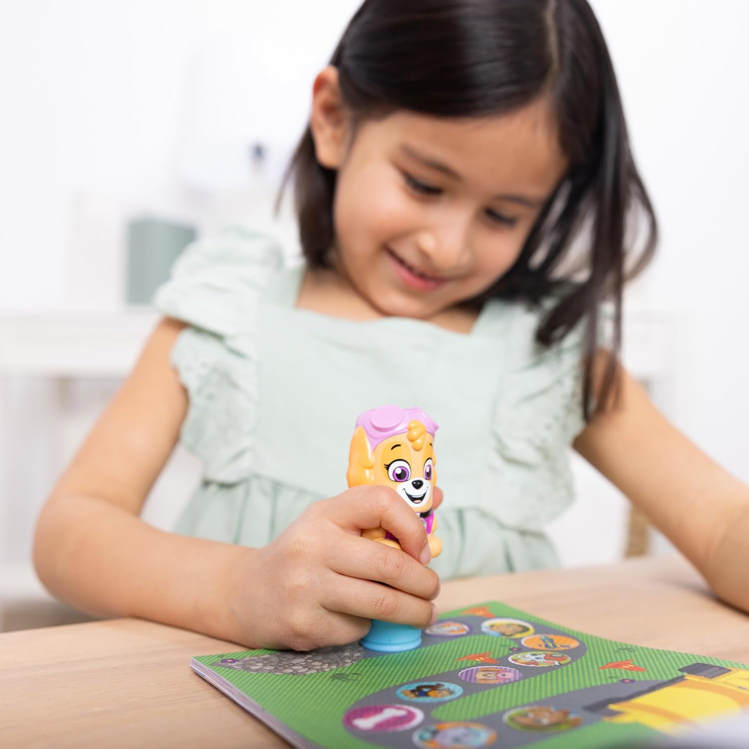 Sticker Wow Skye Paw Patrol