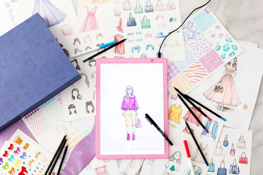 Sycomore Stylist's Workshop with LED Light Pad