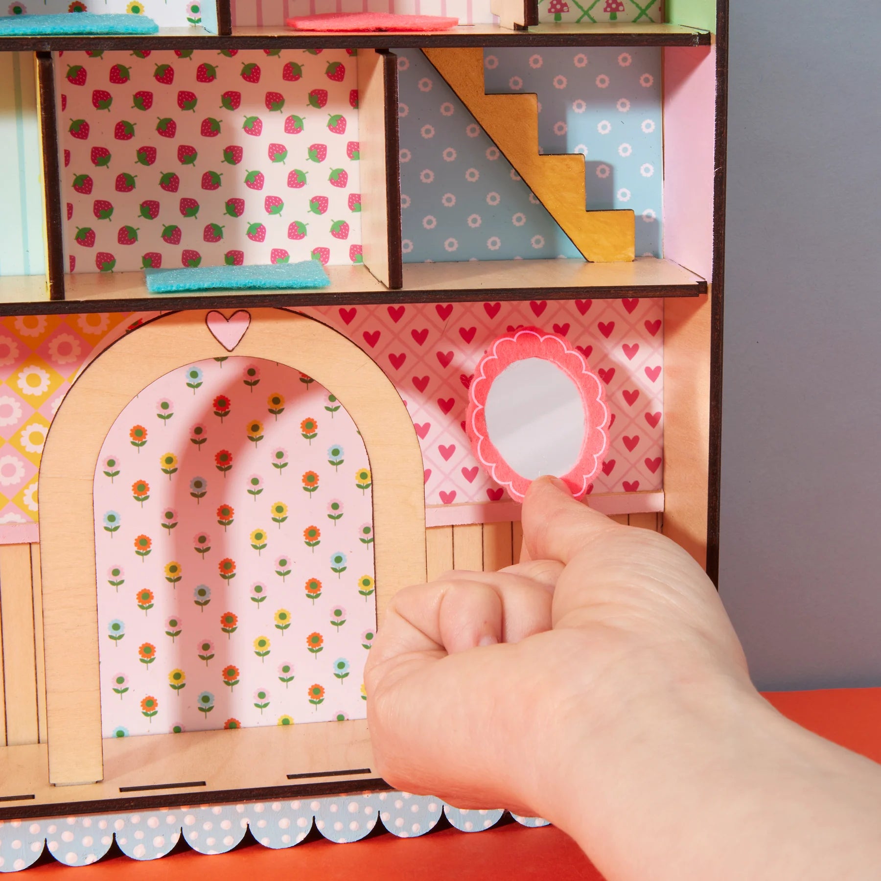 DIY Curio Cottage