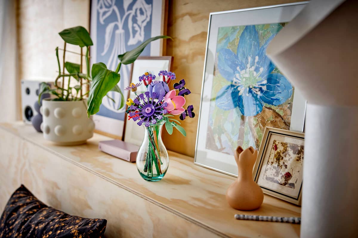 Olivia Rodrigo's Flower Bouquet