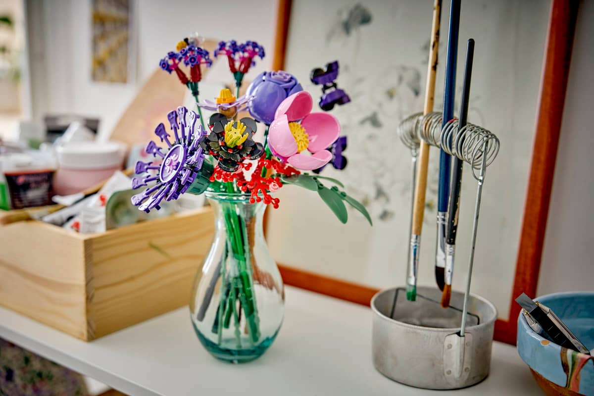 Olivia Rodrigo's Flower Bouquet