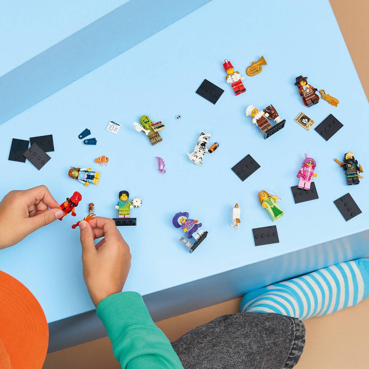 LEGO® Minifigures Series 29 Mystery Box