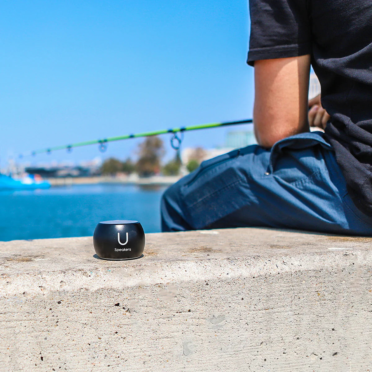 U Speaker Black