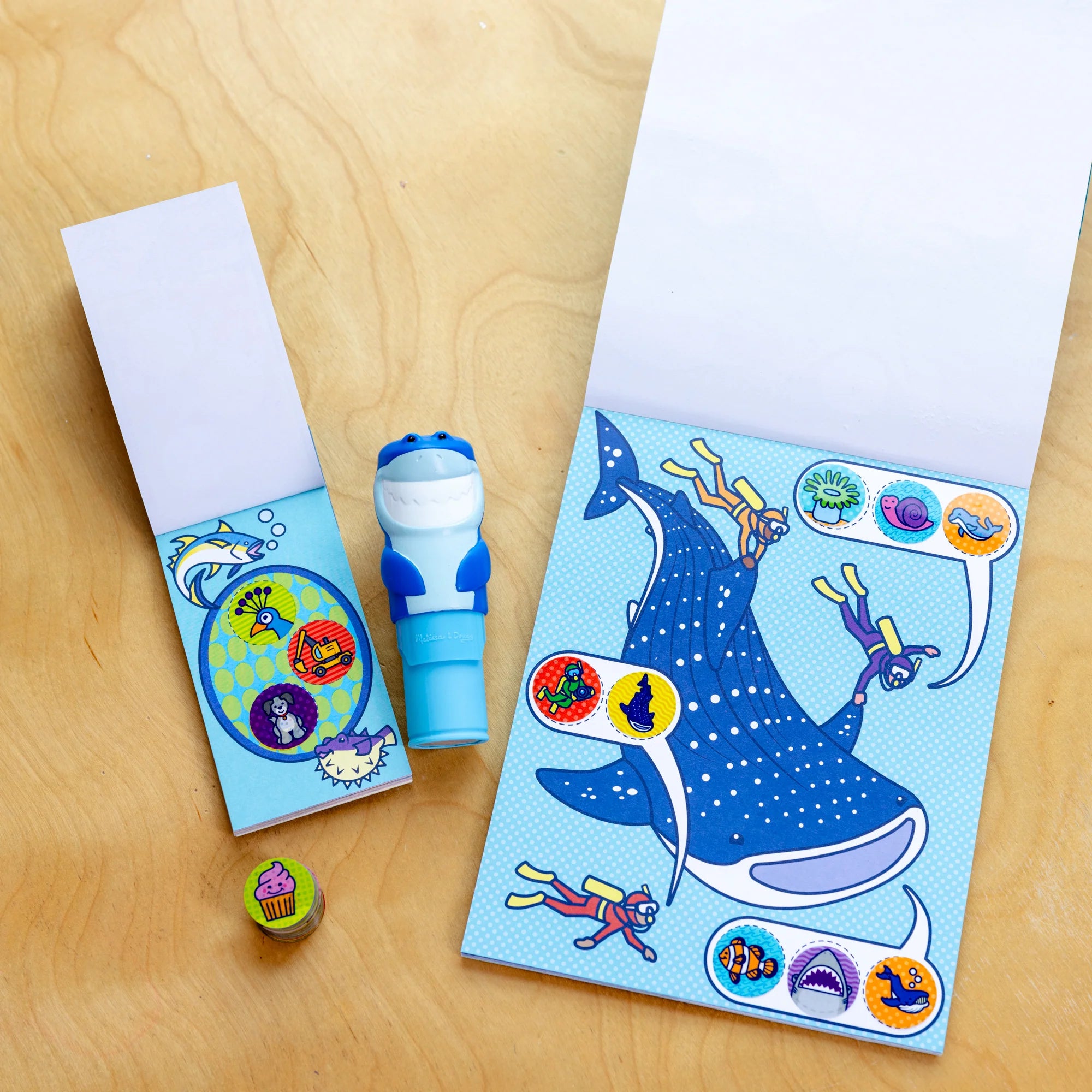 Sticker Wow Shark