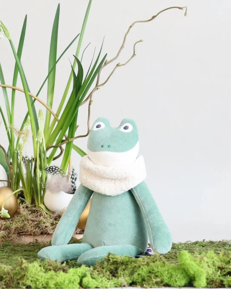 Helene the Frog Green