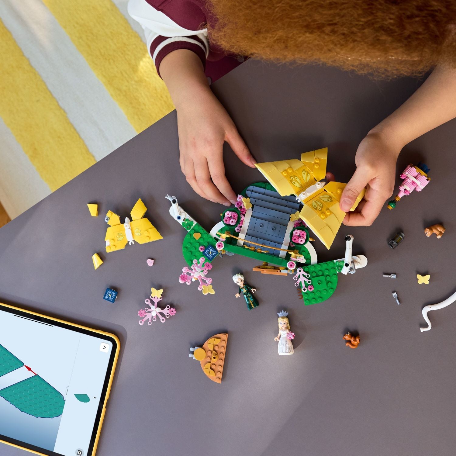 LEGO Wicked: Glinda's Wedding Day