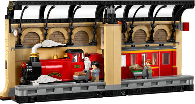 LEGO Harry Potter: Book Nook: Hogwarts™ Express
