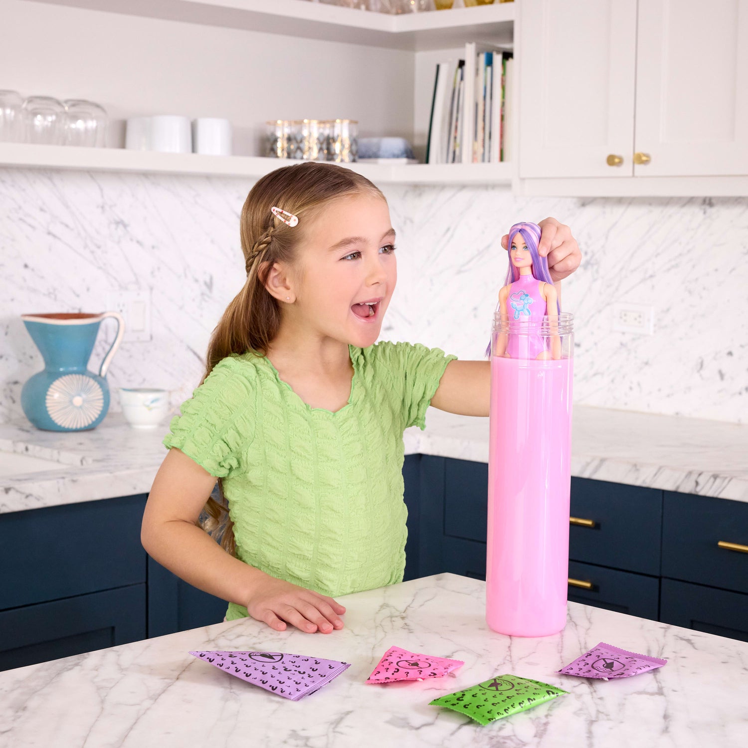 Barbie Color Reveal Balloon Animals Series Doll & Accessories with 6 Surprises (Styles May Vary)