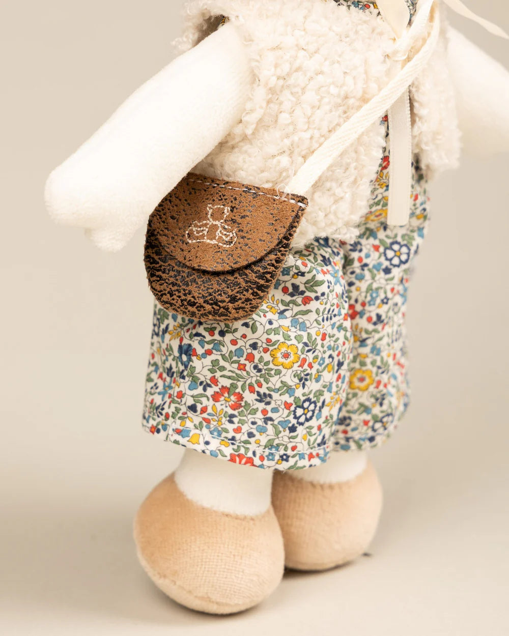 Marguerite Doll Flashy Flower
