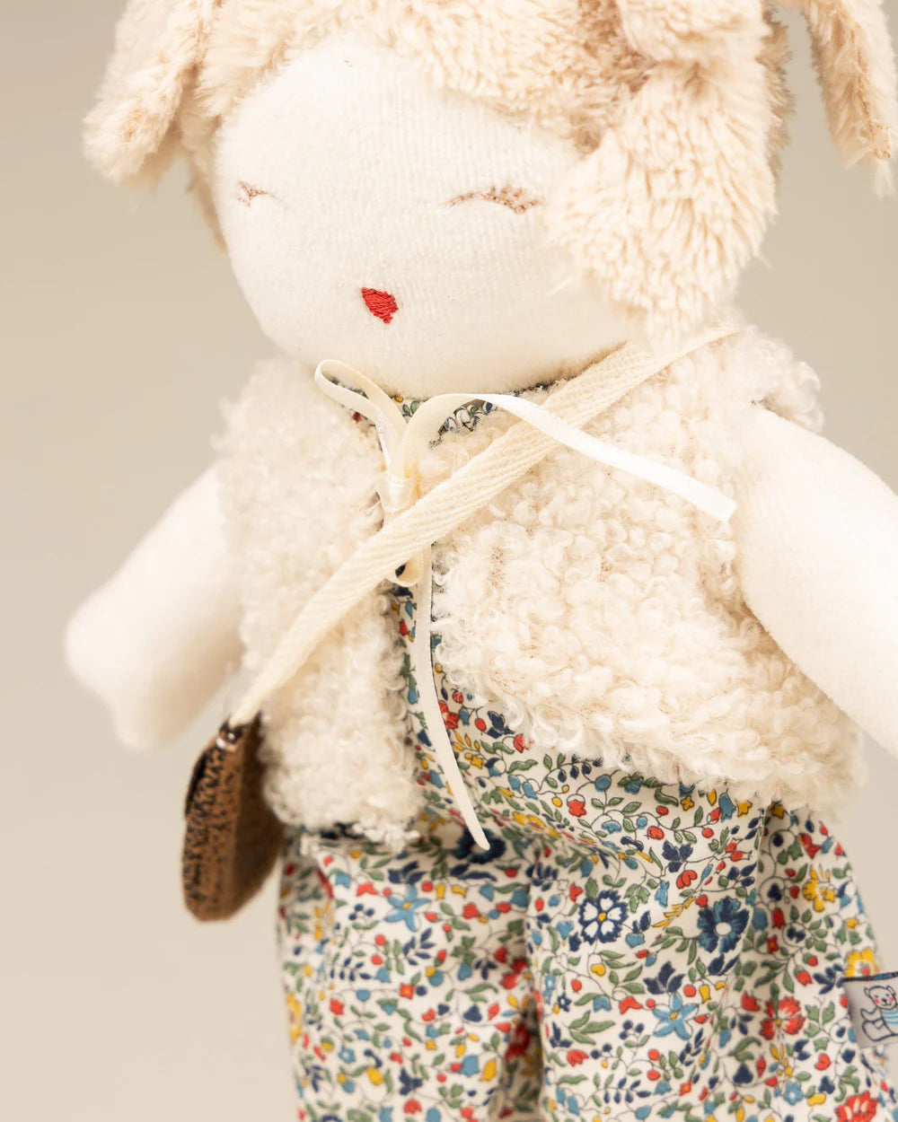 Marguerite Doll Flashy Flower
