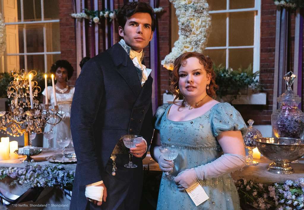 Puzzle Moment: Bridgerton: 300 Pc Puzzle