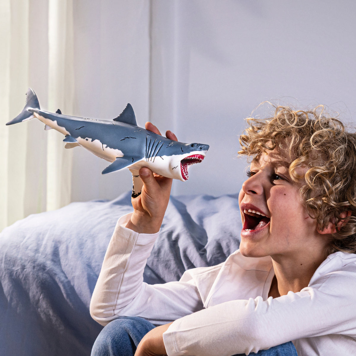 schleich Megalodon