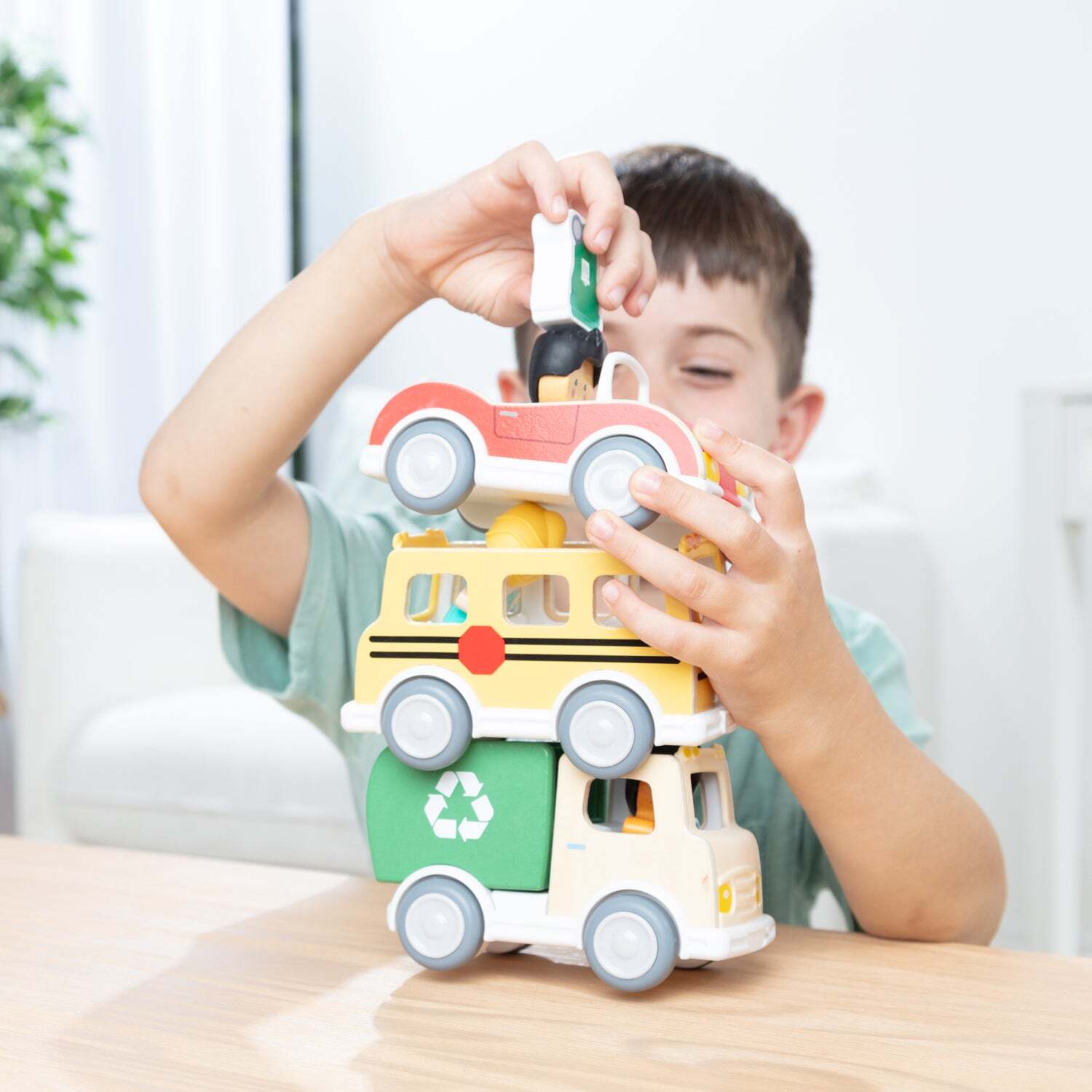 Cheery Lane - Vehicles & Play Figures