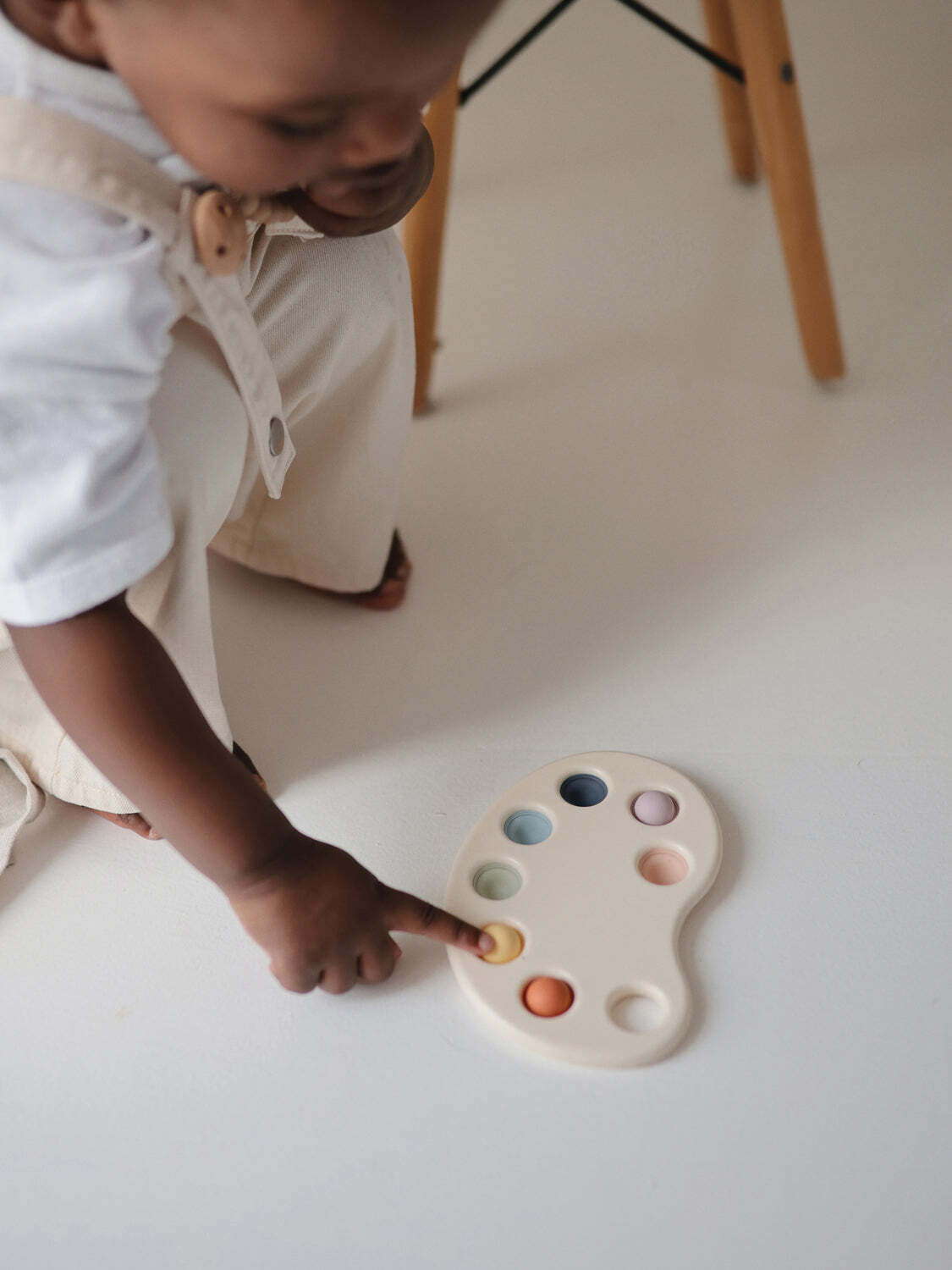 Paint Palette Press Toy