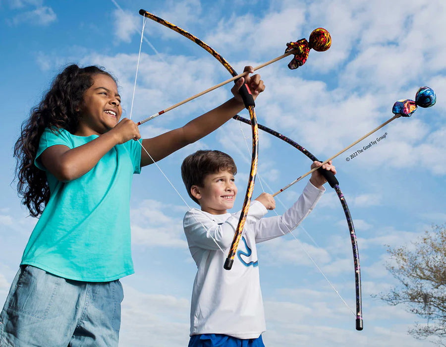 Classic Bow with Arrows