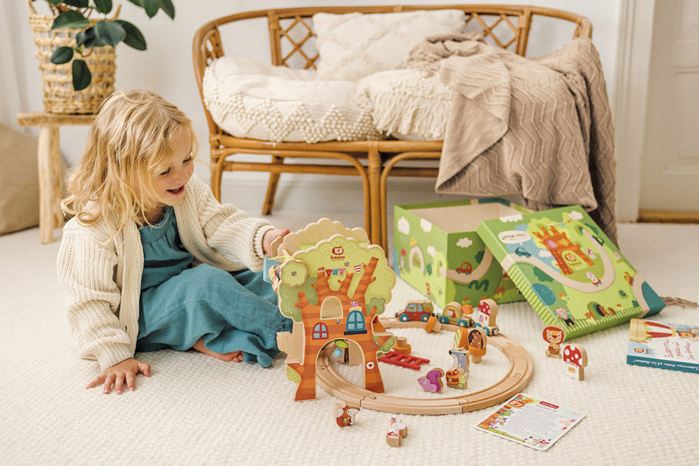 TREE HOUSE PLAY WORLD — The Learning Tree